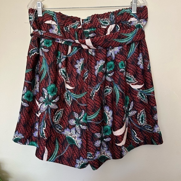 NWT ELOQUII Floral Red leaves Printed Short Plus tie waist pull on flare Size 14 - Picture 2 of 8